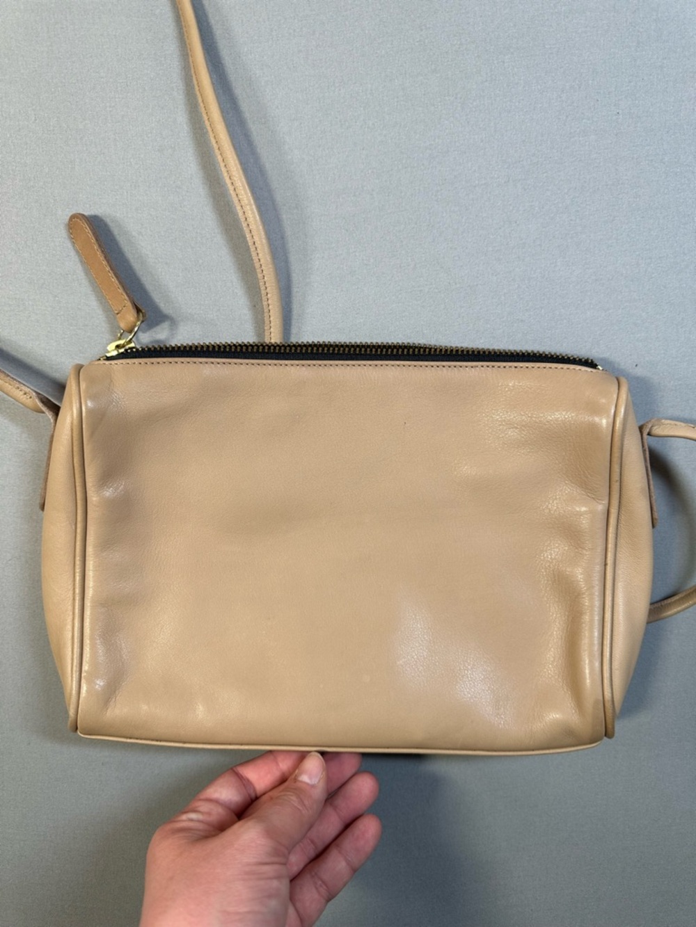 VINTAGE Coach 80s/90s Crossbody Leather Slim Zip Bag/Purse, Taupe/Tan - Picture 2 of 16